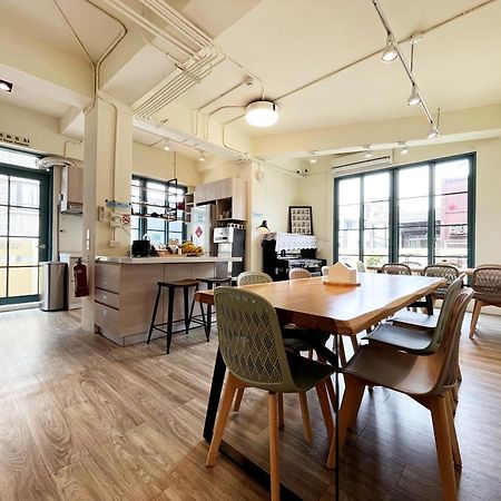 Funtime Hostel Chiayi Exterior foto