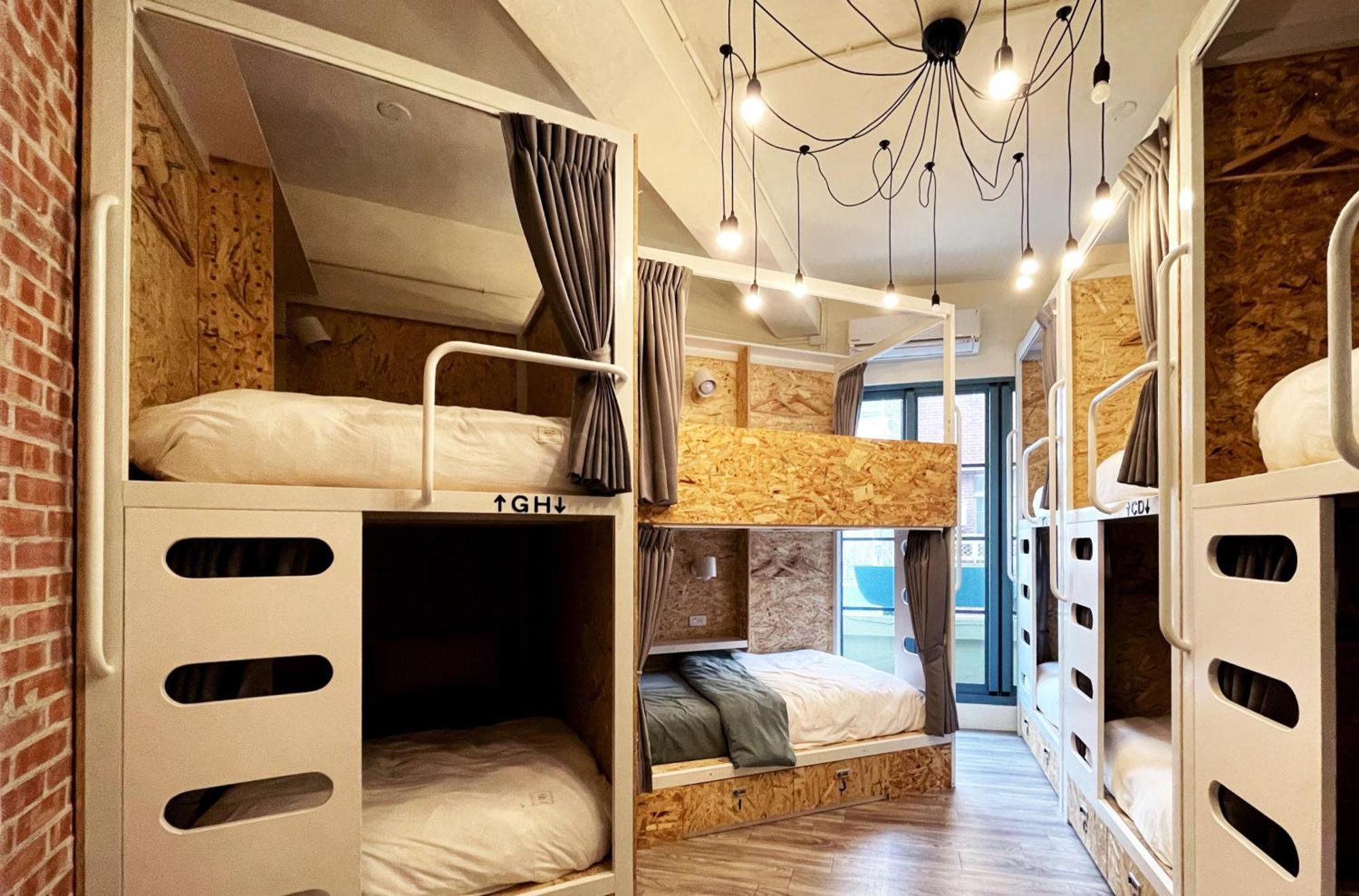Funtime Hostel Chiayi Exterior foto